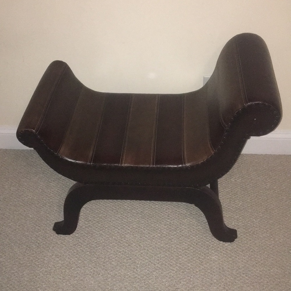 Furniture-accent piece